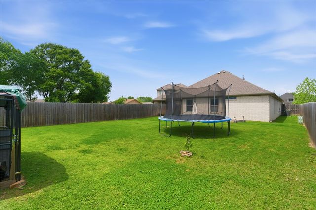 6335 W Limerick Way, Fayetteville, AR 72704