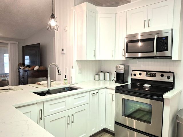 8145 Meadowlark Lane, Port St Lucie, FL 34952