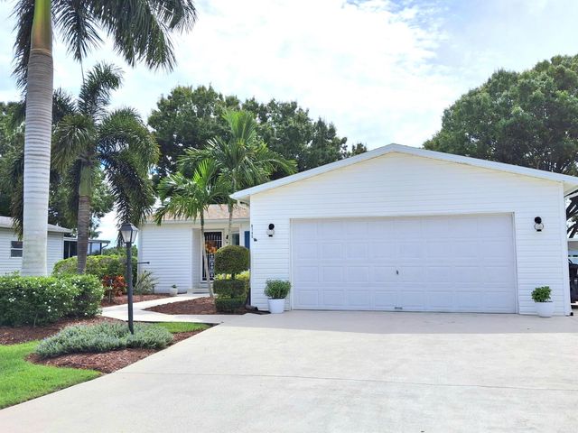8145 Meadowlark Lane, Port St Lucie, FL 34952