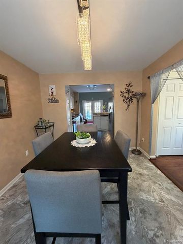 29830 Bobrich Street, Livonia, MI 48152