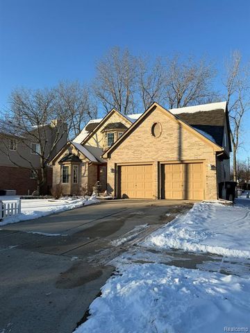 29830 Bobrich Street, Livonia, MI 48152