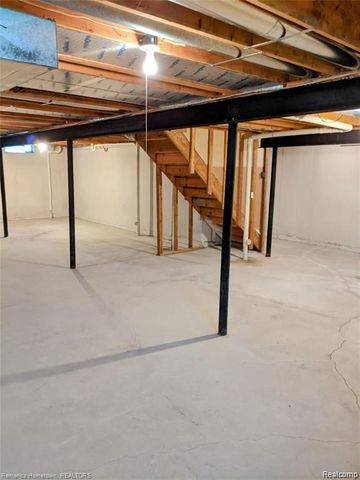 29830 Bobrich Street, Livonia, MI 48152