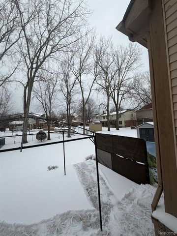 29830 Bobrich Street, Livonia, MI 48152