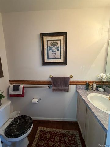 29830 Bobrich Street, Livonia, MI 48152