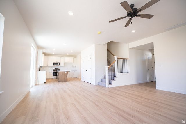 1096 N 1020 W, Salem, UT 84653