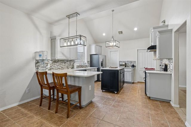 2259 Bradford Avenue, Newcastle, OK 73065