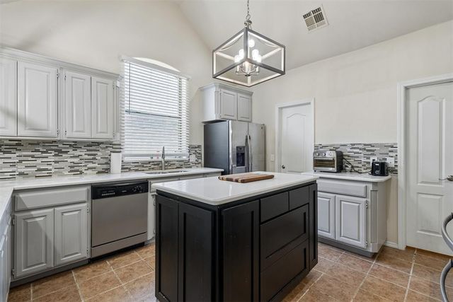 2259 Bradford Avenue, Newcastle, OK 73065
