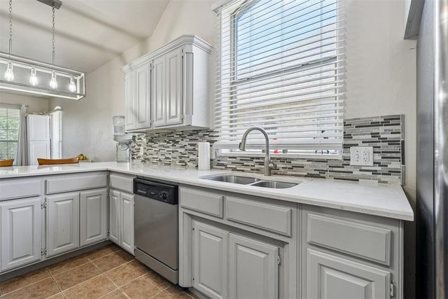 2259 Bradford Avenue, Newcastle, OK 73065