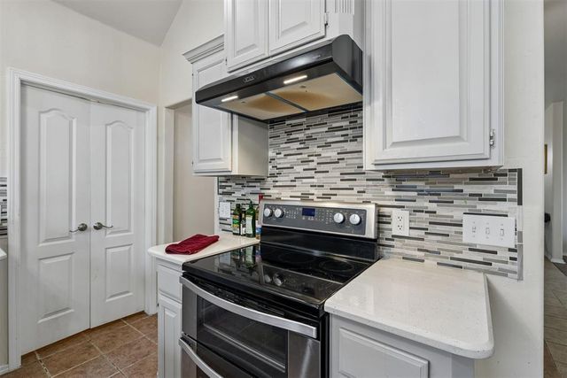 2259 Bradford Avenue, Newcastle, OK 73065