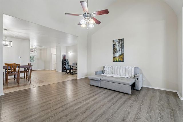 2259 Bradford Avenue, Newcastle, OK 73065