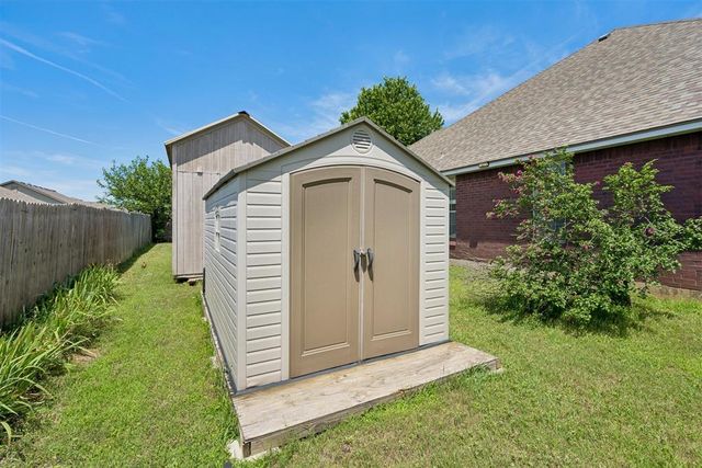 2259 Bradford Avenue, Newcastle, OK 73065