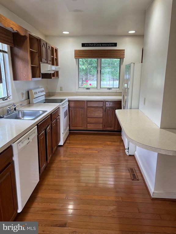 Image 8 of property listing at 314 COVE VIEW #5B, Saint Michaels, MD 21663