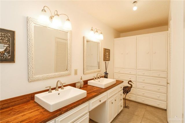 5124 Manana Circle, Harlingen, TX 78552