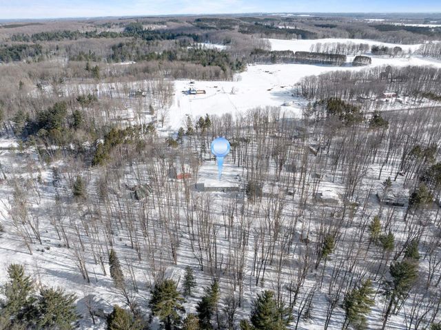 1111 Se East Lake Drive, Orange Twp, MI 49646