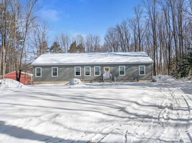 1111 Se East Lake Drive, Orange Twp, MI 49646