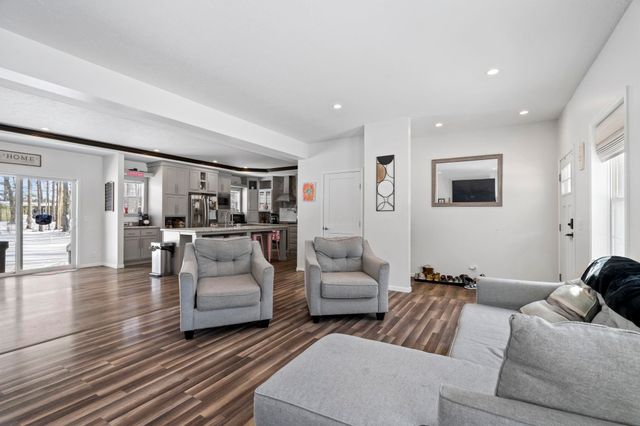 1111 Se East Lake Drive, Orange Twp, MI 49646