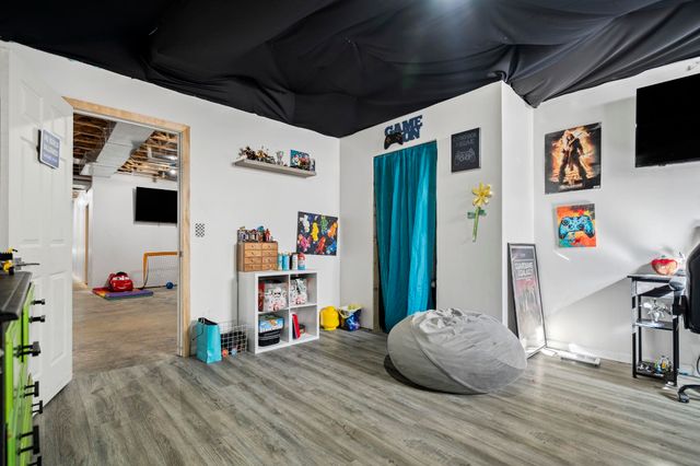 1111 Se East Lake Drive, Orange Twp, MI 49646