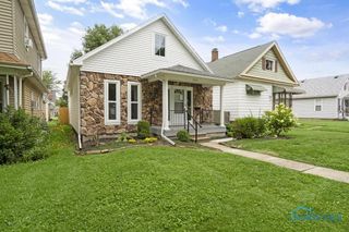 238 Elm Street, Rossford, OH 43460