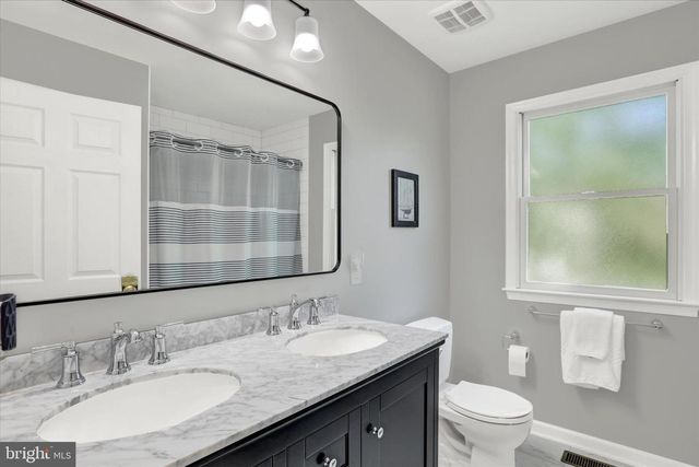 4251 ALY DR, Doylestown, PA 18902