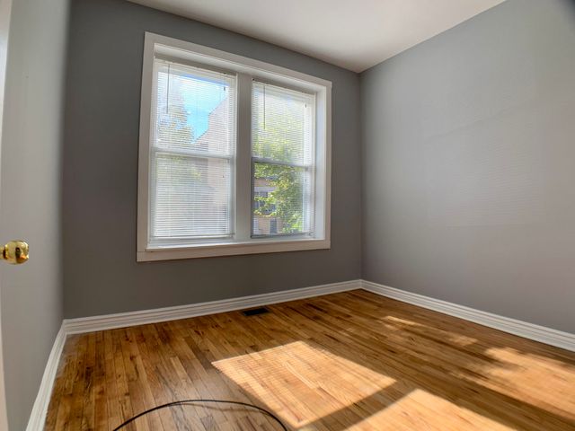 4056 W Hirsch Street 1, Chicago, IL 60651