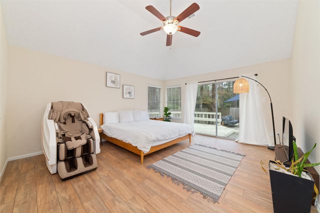 36 N Rain Forest Court, Spring, TX 77380