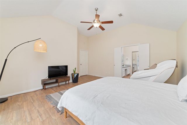 36 N Rain Forest Court, Spring, TX 77380