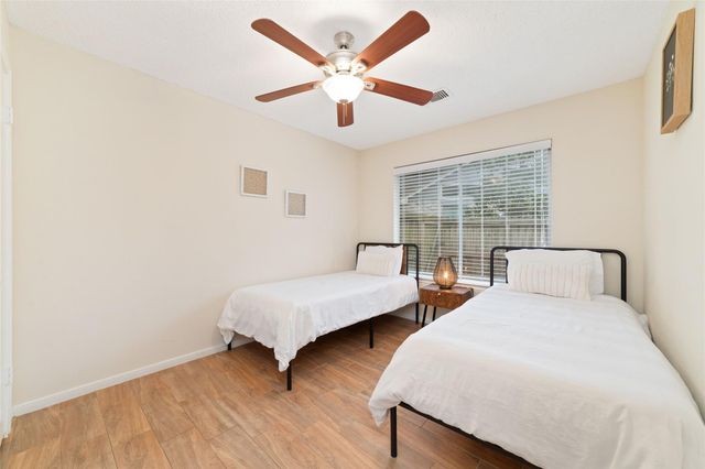 36 N Rain Forest Court, Spring, TX 77380