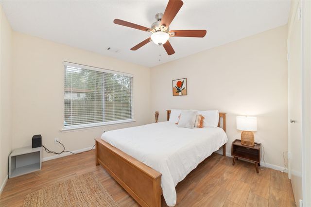 36 N Rain Forest Court, Spring, TX 77380