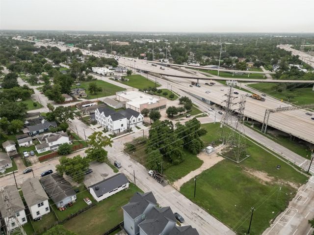 1605 Euel Street, Houston, TX 77009