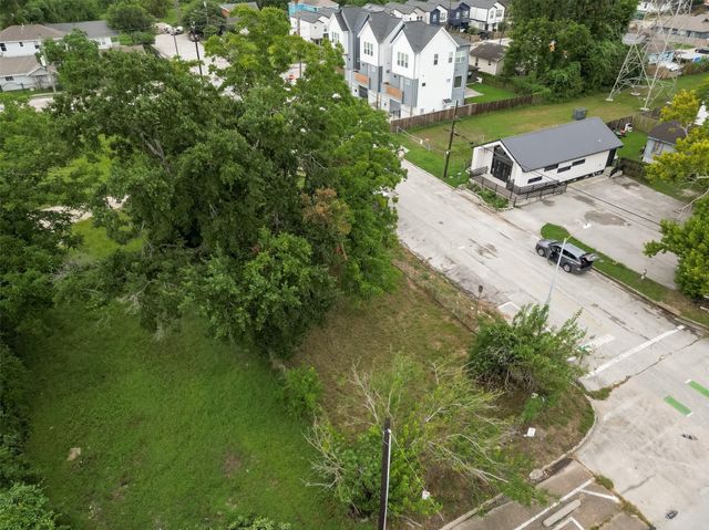 1605 Euel Street, Houston, TX 77009
