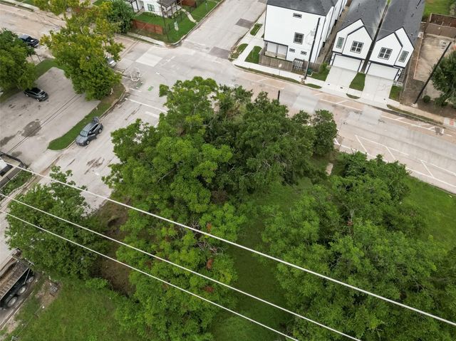 1605 Euel Street, Houston, TX 77009