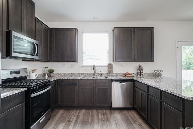 5012 ARROW VISTA, Marion, TX 78124