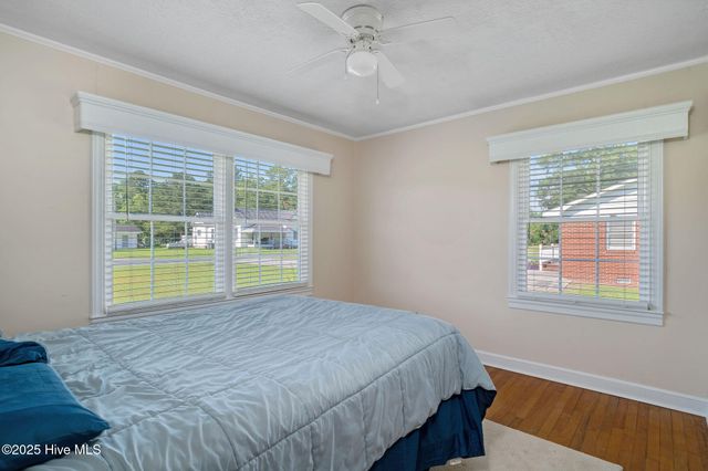 112 Mcmillan Street, Teachey, NC 28464