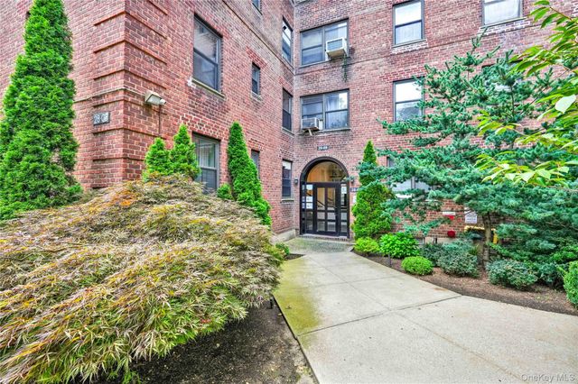 28-08 141st Street 1A, Flushing, NY 11354