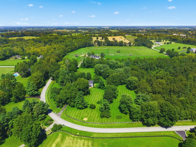 601 Delaney Woods, Nicholasville, KY 40356