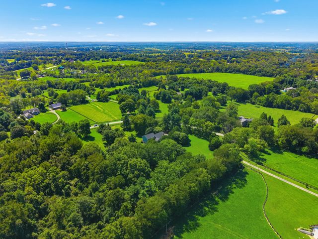 601 Delaney Woods, Nicholasville, KY 40356