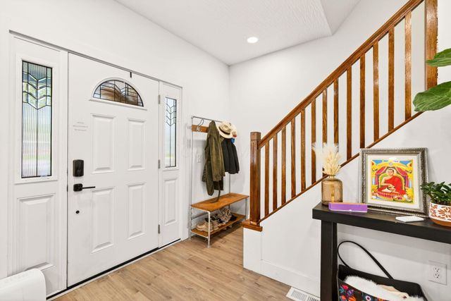 1878 Harrisburg Pike, Grove City, OH 43123