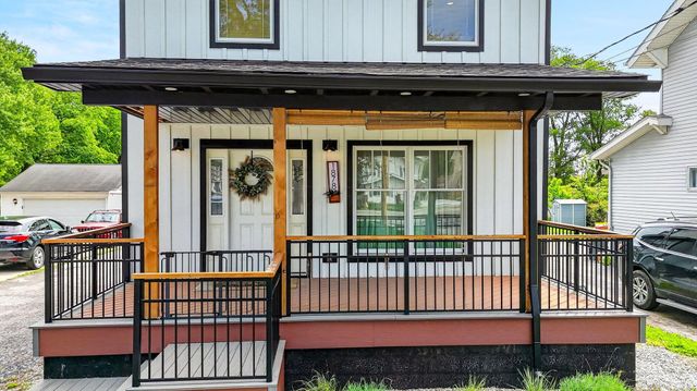 1878 Harrisburg Pike, Grove City, OH 43123