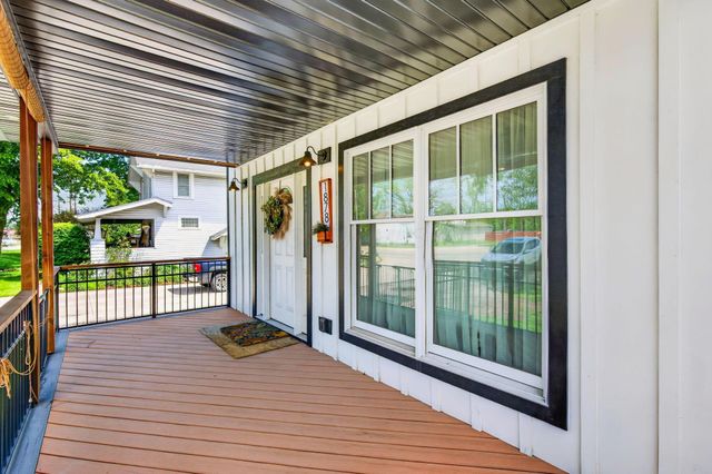 1878 Harrisburg Pike, Grove City, OH 43123