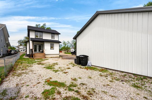 1878 Harrisburg Pike, Grove City, OH 43123