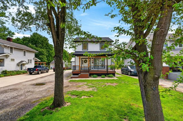 1878 Harrisburg Pike, Grove City, OH 43123