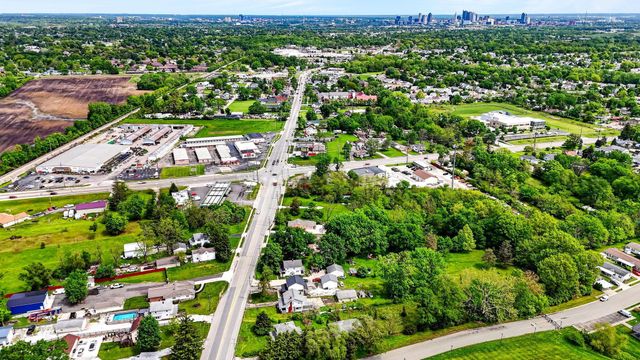 1878 Harrisburg Pike, Grove City, OH 43123