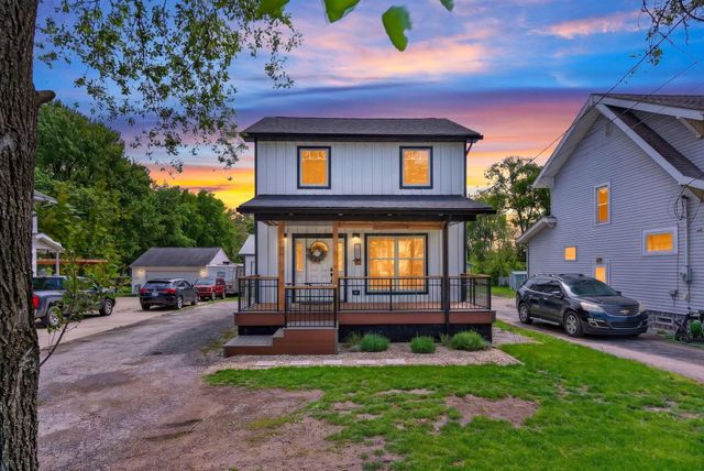 1878 Harrisburg Pike, Grove City, OH 43123