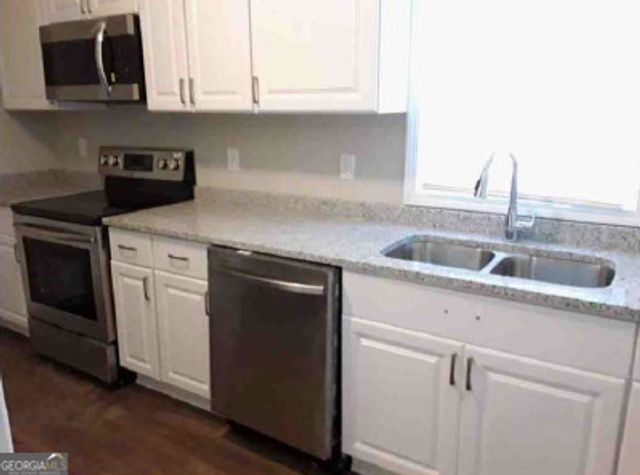 1652 Oak Knoll Circle SE, Atlanta, GA 30315