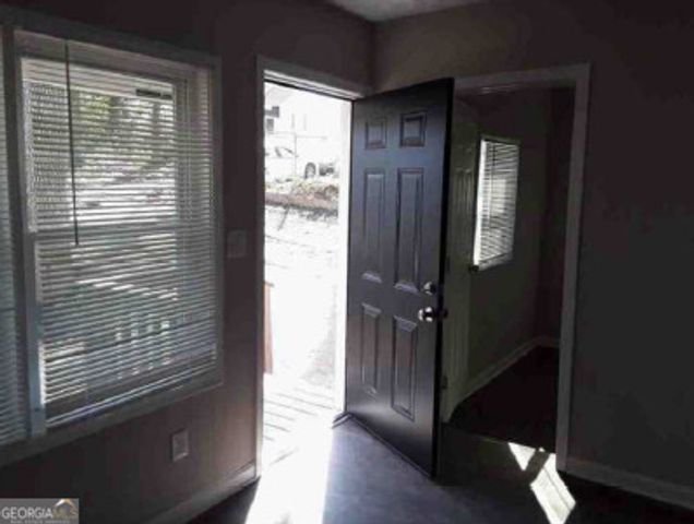 1652 Oak Knoll Circle SE, Atlanta, GA 30315
