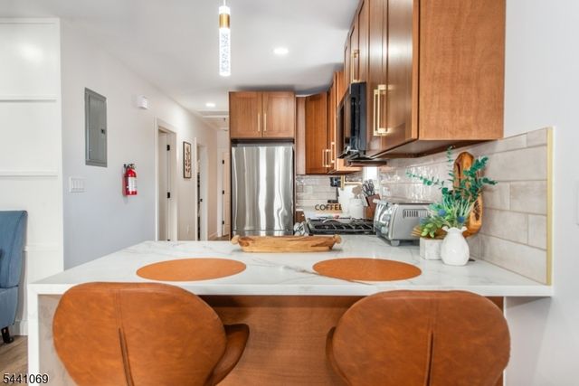 112 19th Ave, Irvington Twp., NJ 07111