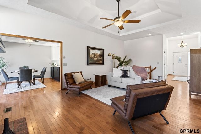 13302 Hillsborough Drive, Omaha, NE 68164