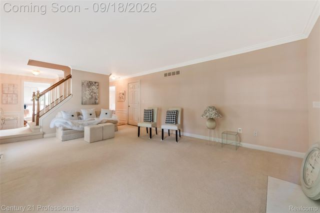 1875 Fordham Drive, Troy, MI 48098