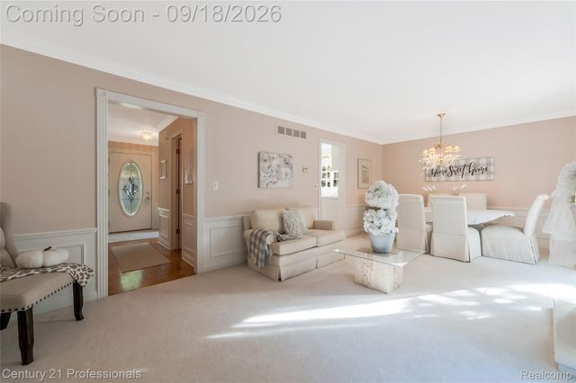 1875 Fordham Drive, Troy, MI 48098
