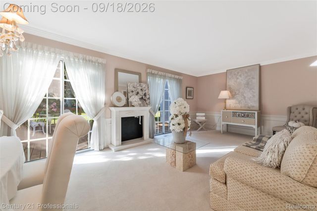 1875 Fordham Drive, Troy, MI 48098